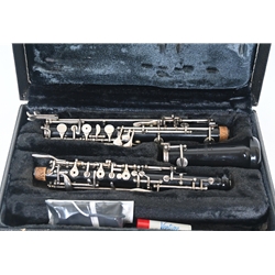 Selmer 123F Oboe